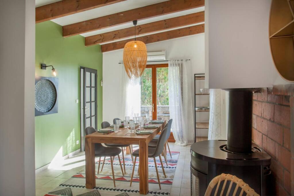Villa bodri, maison en pierre avec vue mer et piscine chauffée LʼÎle-Rousse Esterno foto